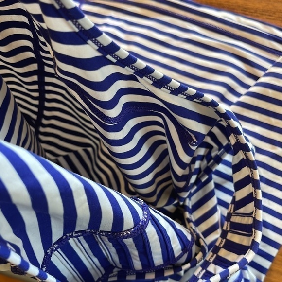 Lululemon women’s size 6 athletic tank top - Picture 8 of 9